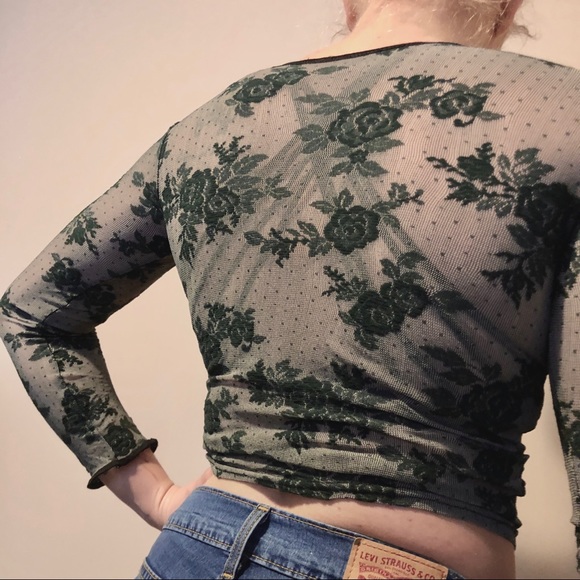 Evergreen Rose Mesh Crop Top - Picture 3 of 4